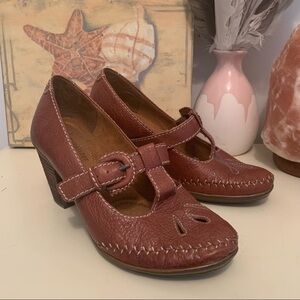 Naturalizer Quin Mary Jane brown leather pumps size 7W